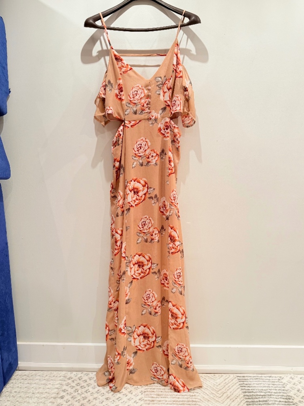 Forever 21 peach off the shoulder cutout floral maxi dress, size M